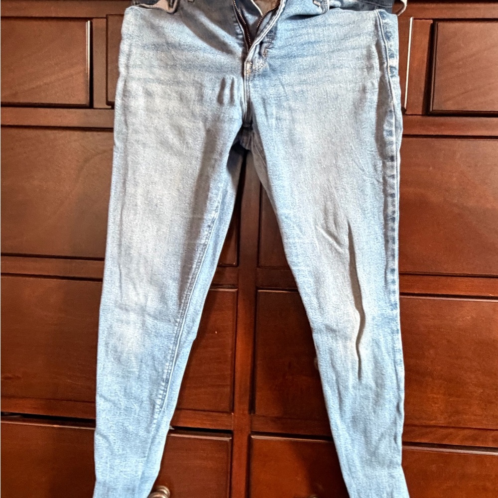 Old Navy Women's Light Blue Skinny Jeans